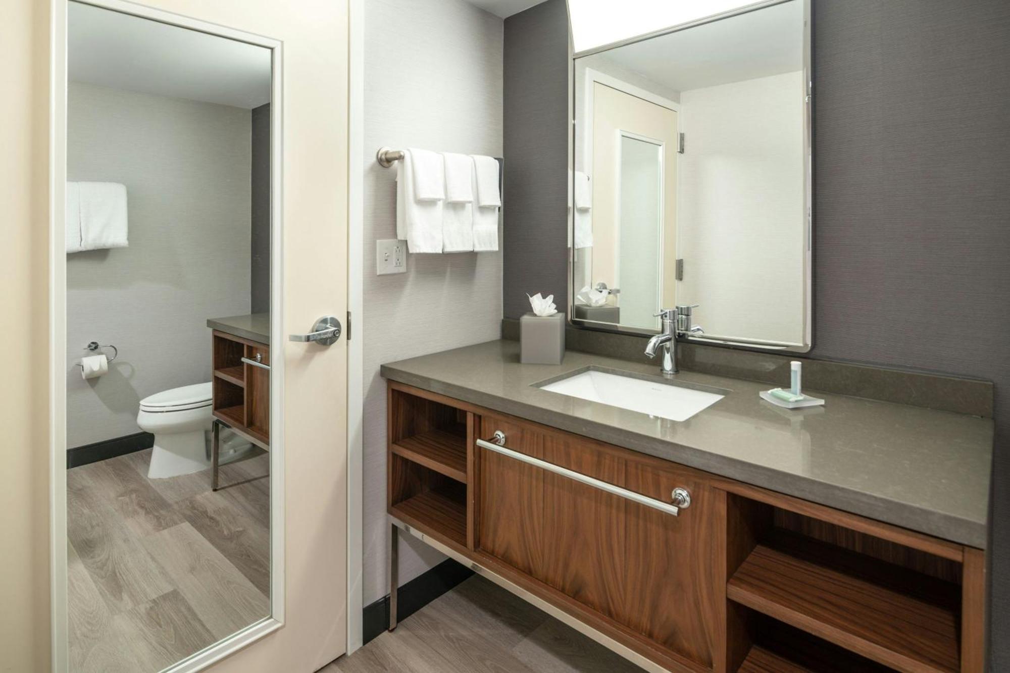 Courtyard By Marriott Providence Lincoln Hotell Eksteriør bilde