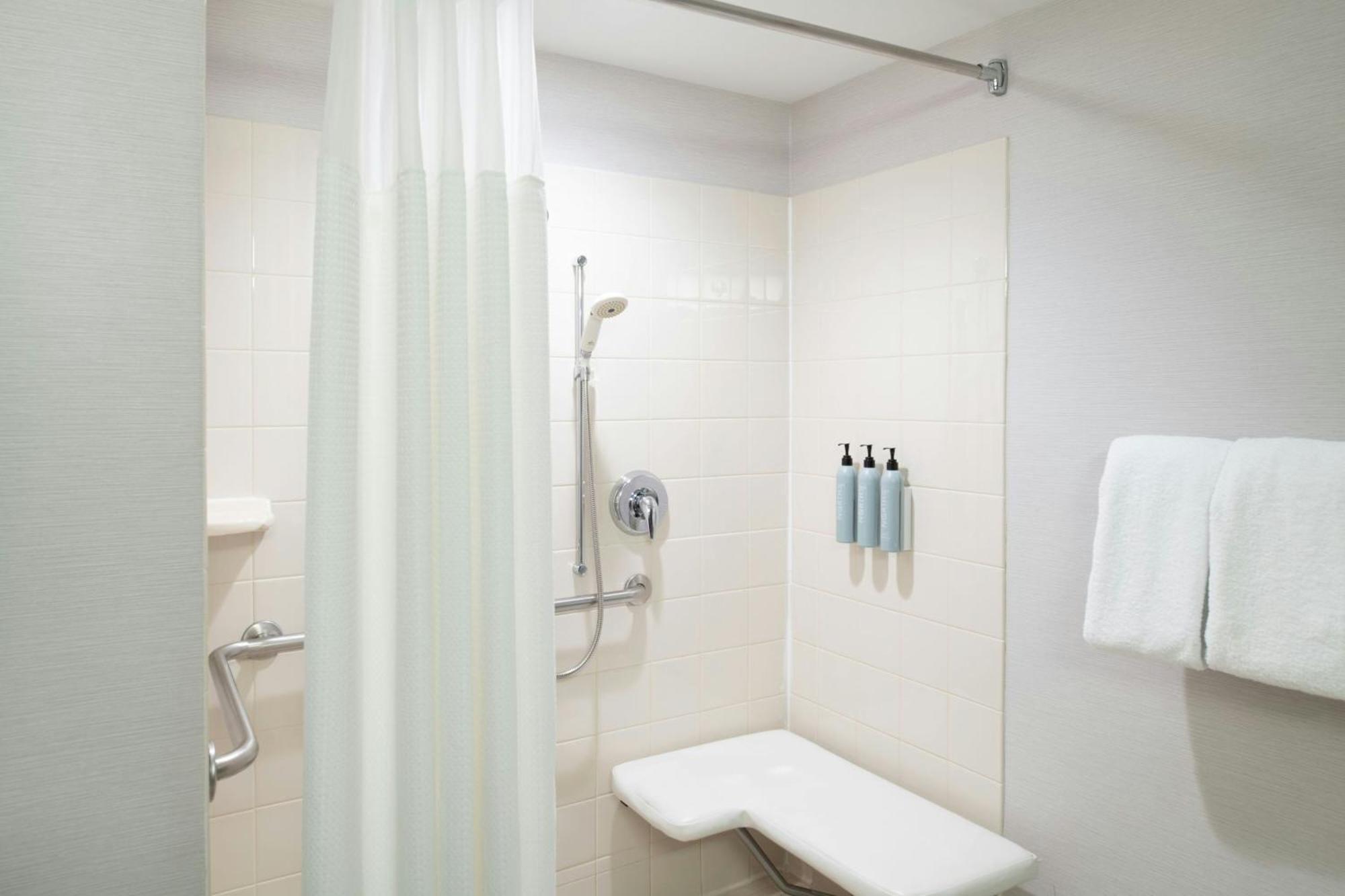 Courtyard By Marriott Providence Lincoln Hotell Eksteriør bilde