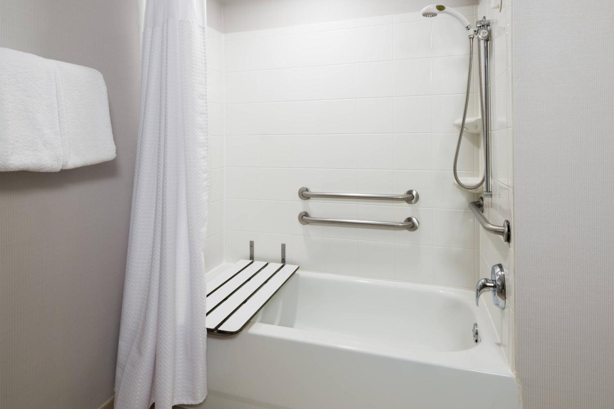 Courtyard By Marriott Providence Lincoln Hotell Eksteriør bilde
